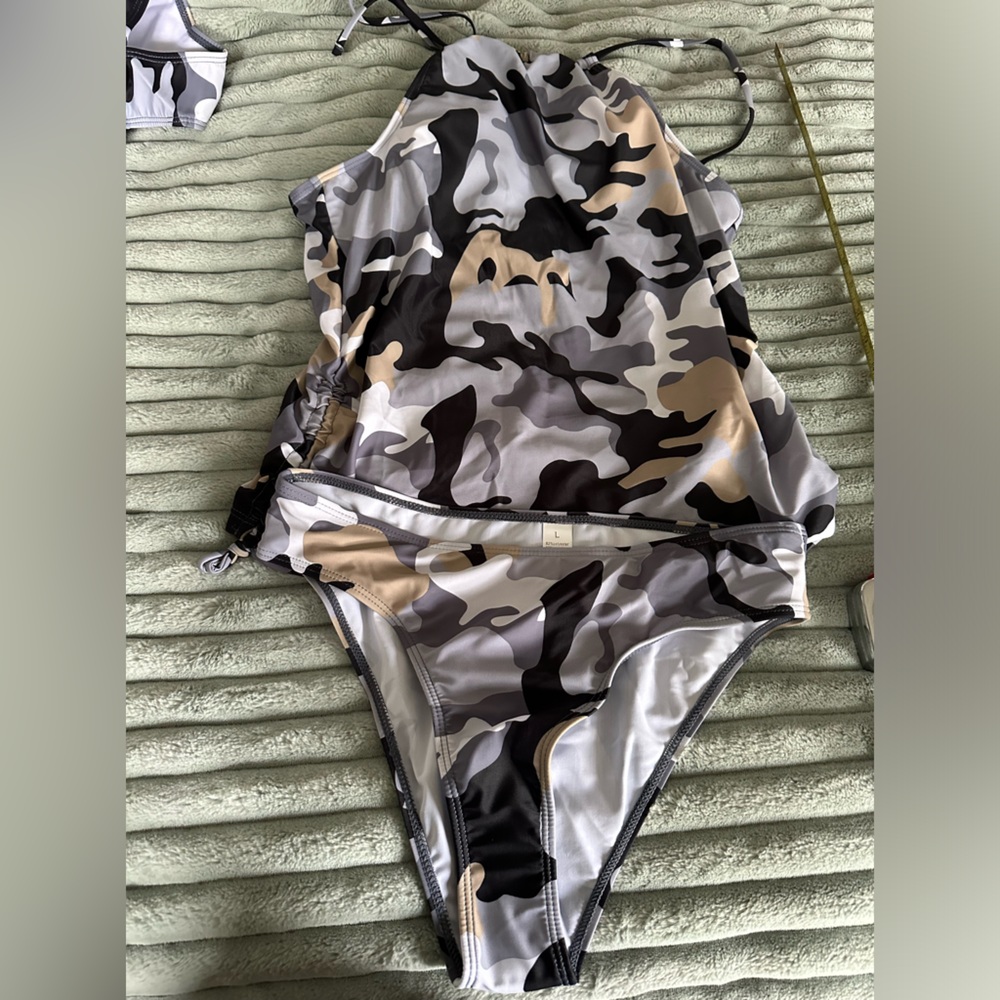 NWT Tankini Med/Lg
